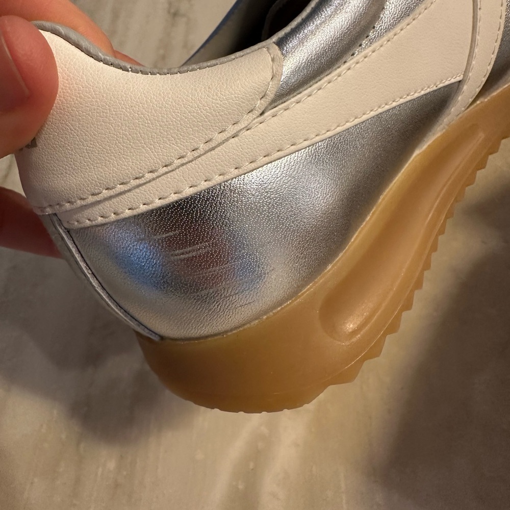 Gola Silver Lace-Up Sneakers with White Stripe - Picture 5 of 6